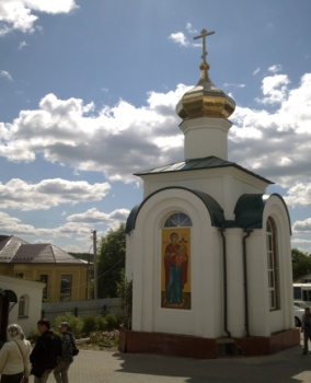 Православная часовня на территории храма Преображения Господня в Екатеринбурге