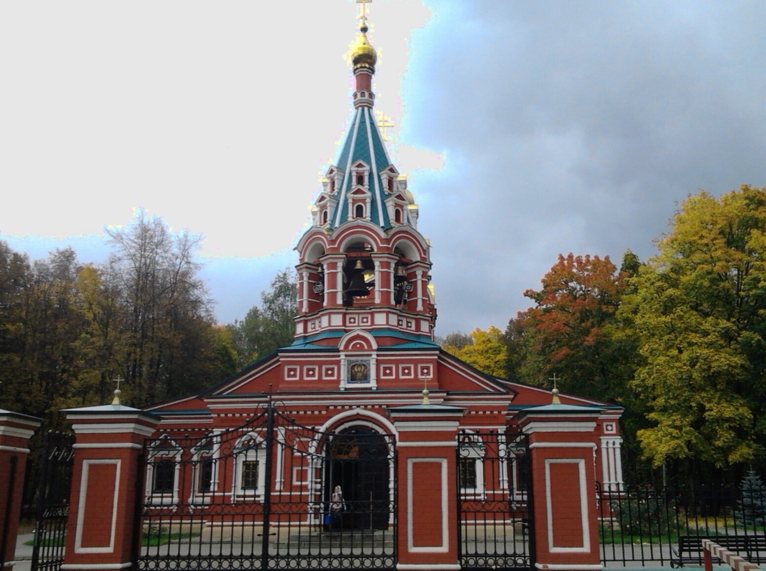 Церковь иконы Божией Матери «Знамение» в Красногорске