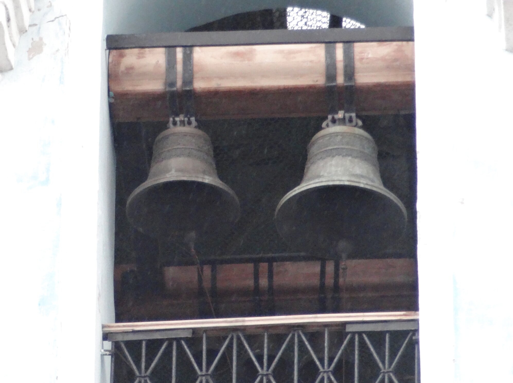 Колокола звонницы Покровской церкви в Каменске-Уральском