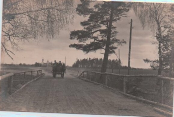 Дорога к храму Покрова Пресвятой Богородицы в Кривошино