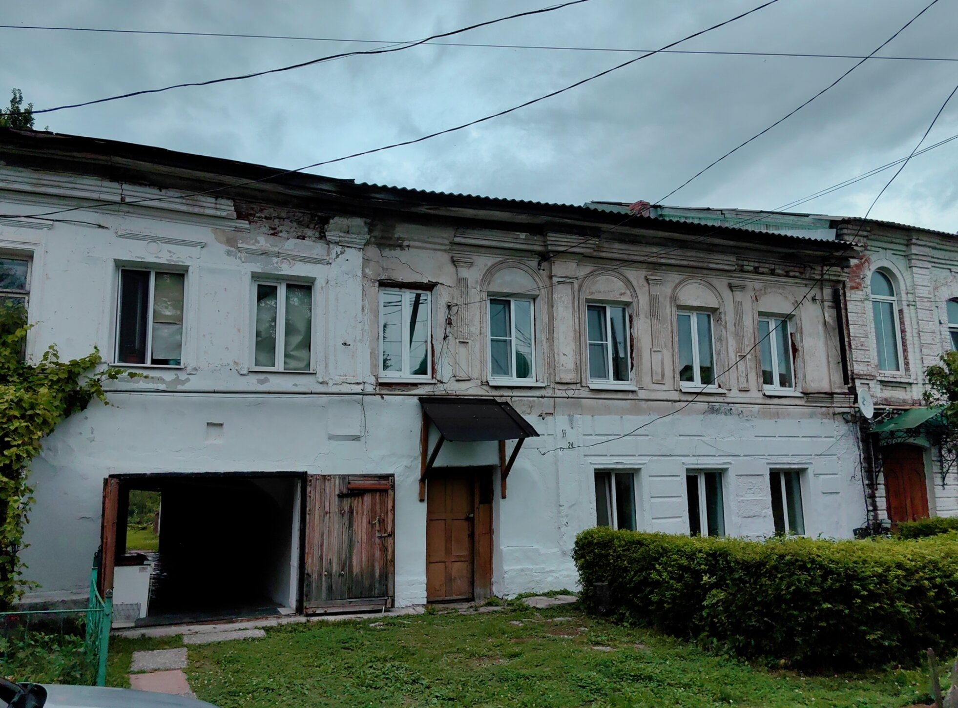 Церковь Воскресения Словущего в Лахости: исторический храм на фотографии