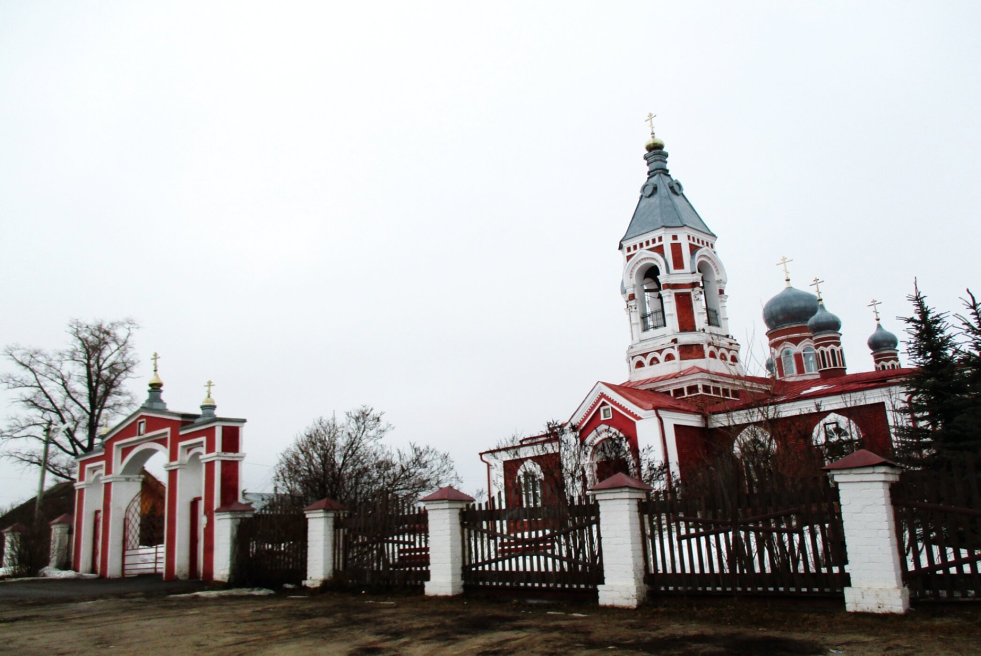 Екатерининская кладбищенская церковь в Ветлуге