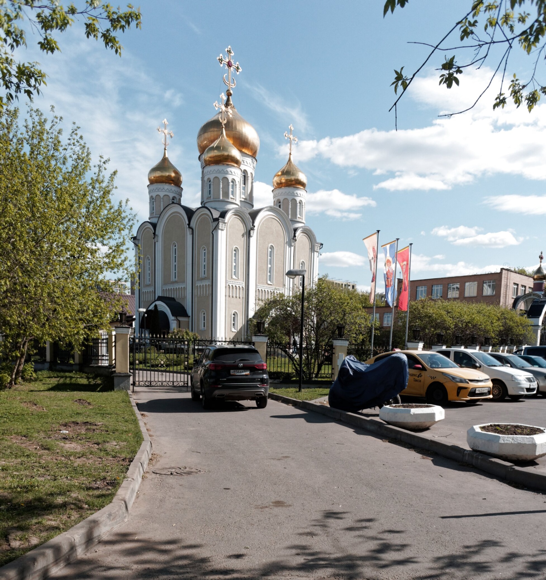 Храм Святителя Спиридона Тримифунтского в Нагатинском Затоне