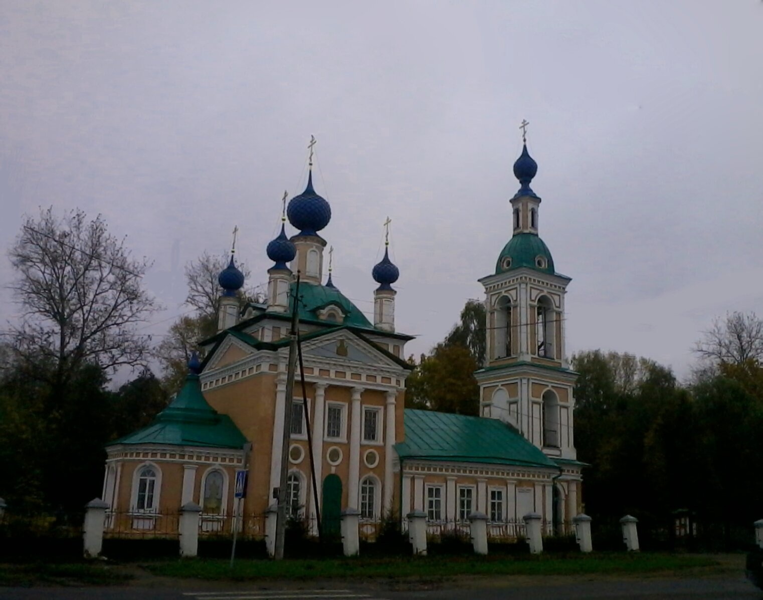 Храм святого Благоверного Царевича Димитрия «на поле» в Угличе
