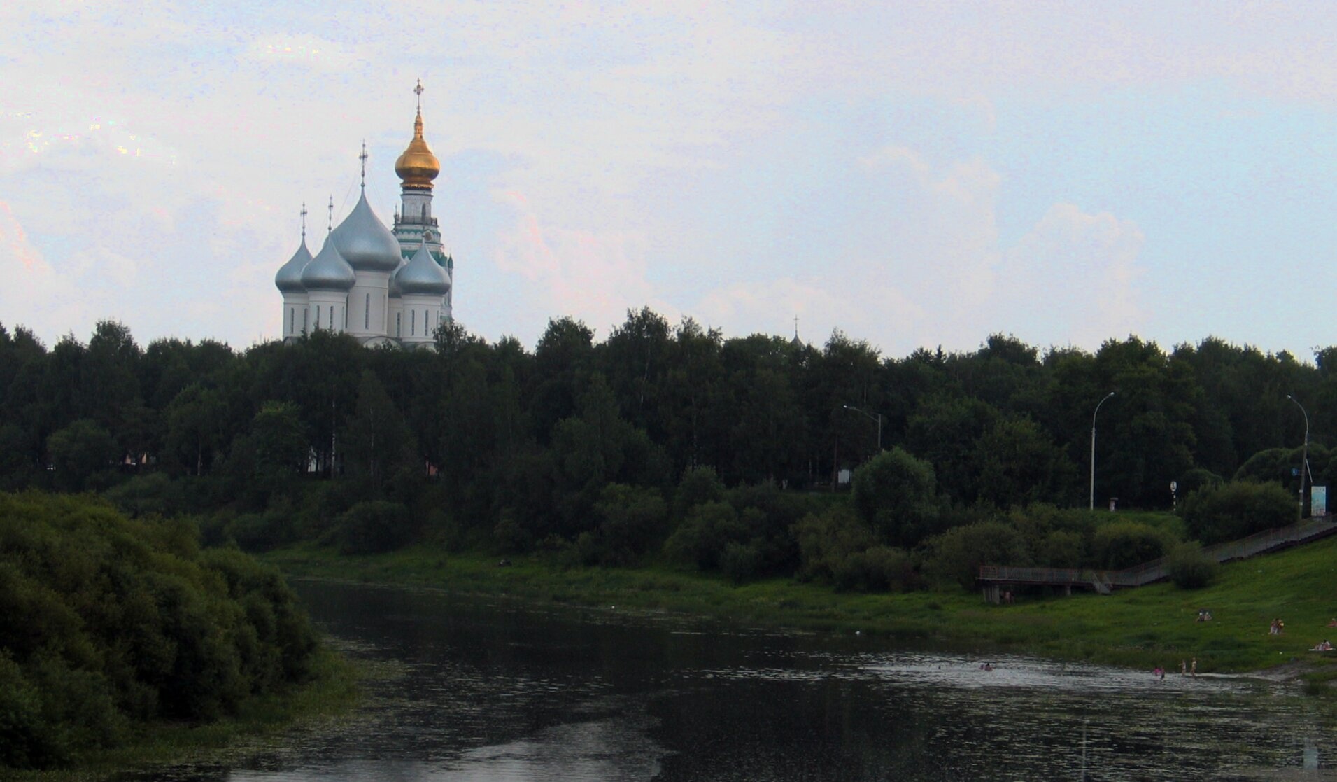 Софийский собор в Вологде - вид с реки