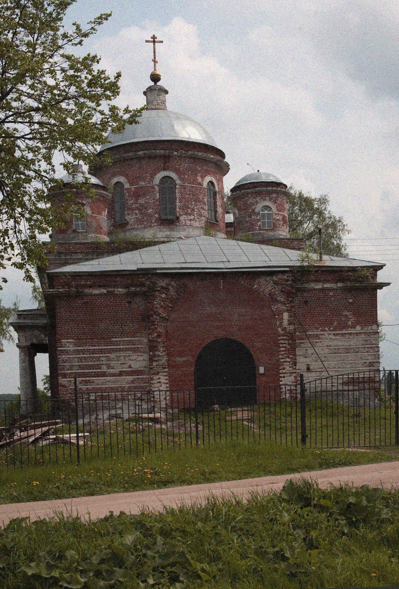 Храм Успения Пресвятой Богородицы в селе Подсосино