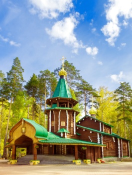 Царский храм в монастыре Ганина Яма