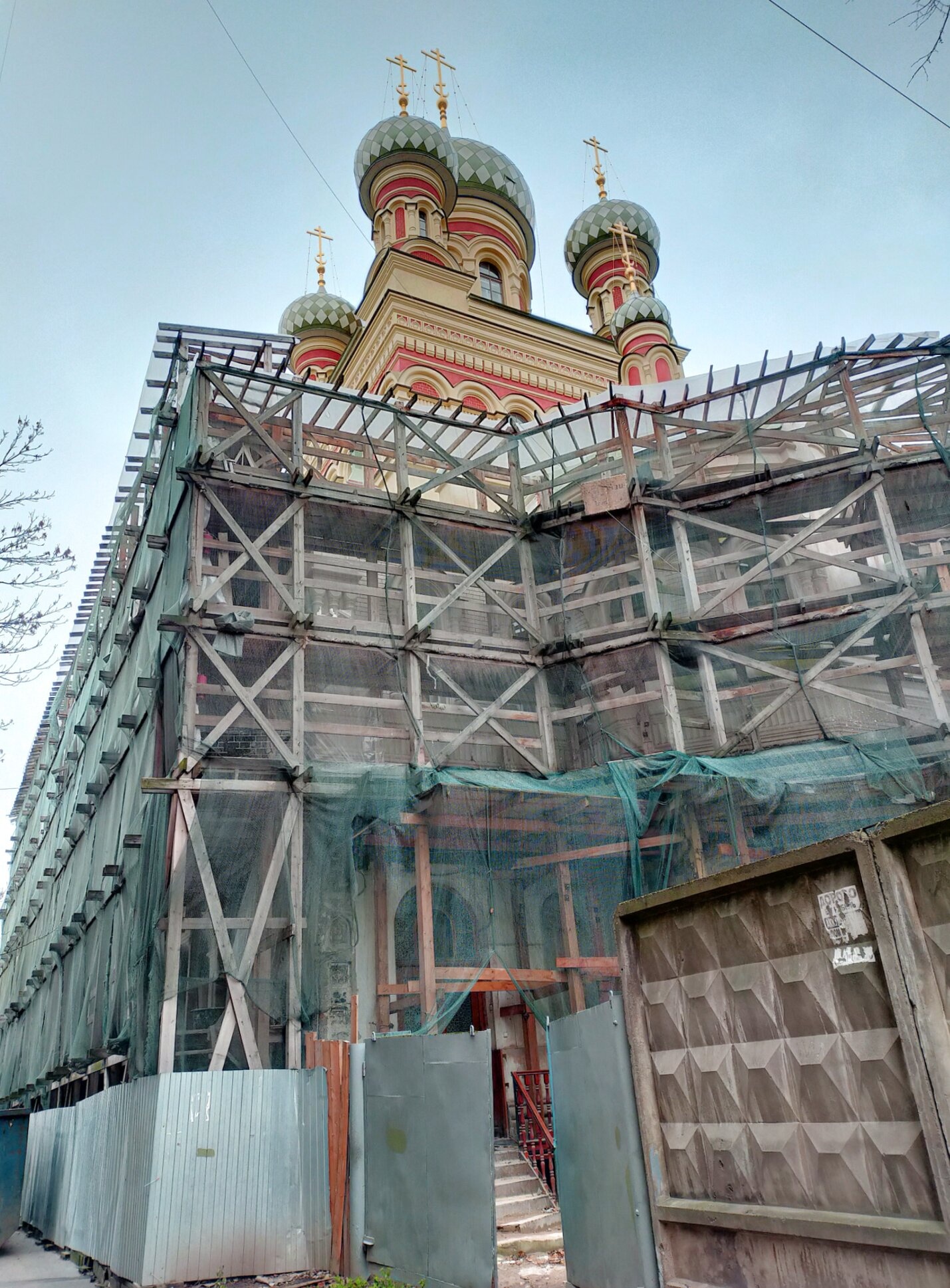 Церковь Покрова Пресвятой Богородицы на Боровой улице во время реставрации
