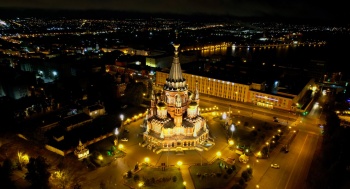 Михайловский собор в Ижевске: ночная иллюминация