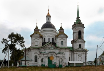 Храм во имя Святителя Николая Чудотворца в селе Быньги