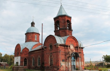 Храм Святых Апостолов Петра и Павла в селе Фролово
