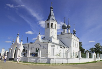 Храм Святителя Иоанна Златоуста в селе Годеново