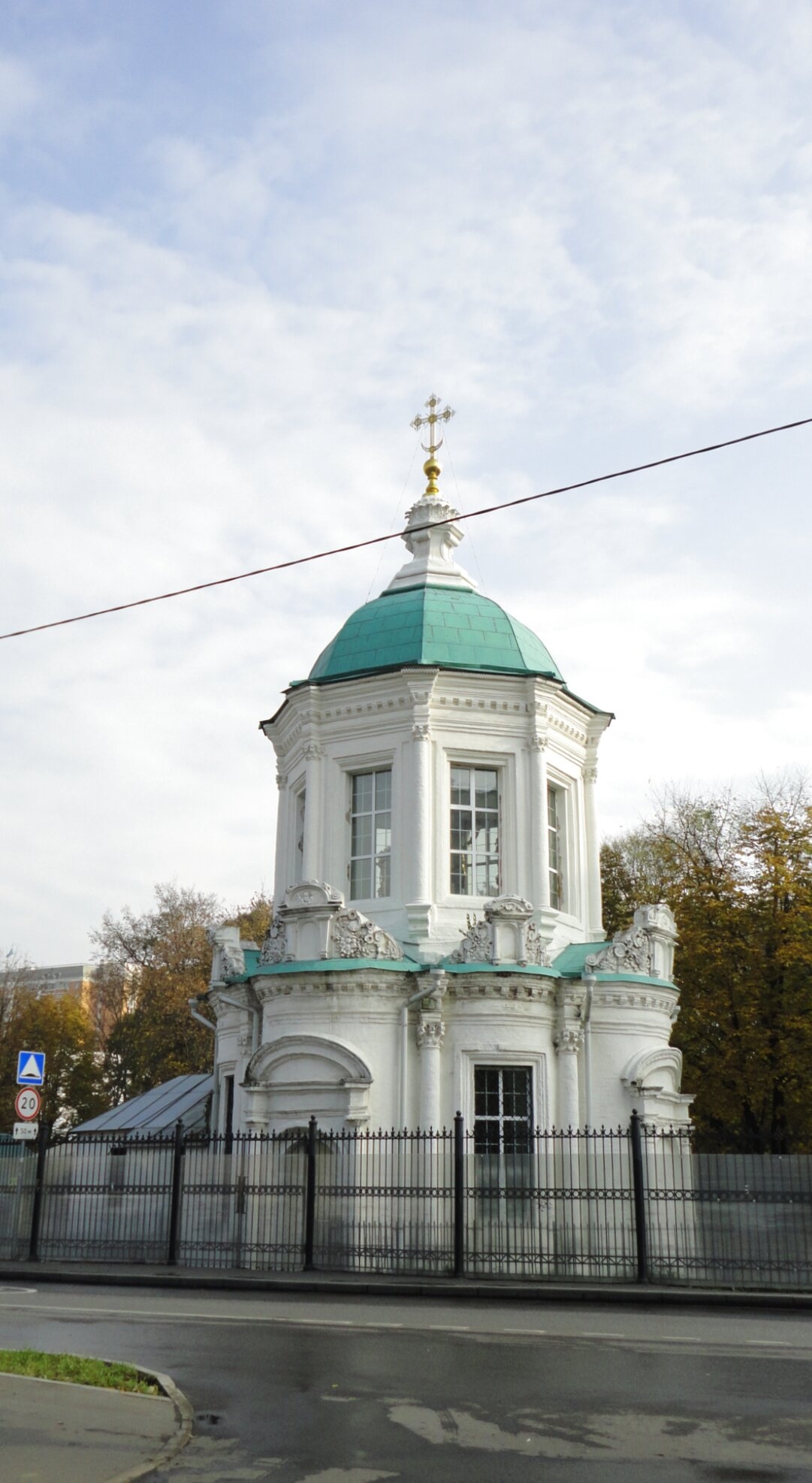 Храм Знамения Пресвятой Богородицы в Перово