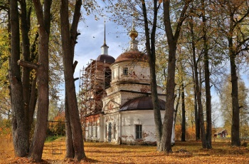 Воскресенская церковь в селе Стромихино