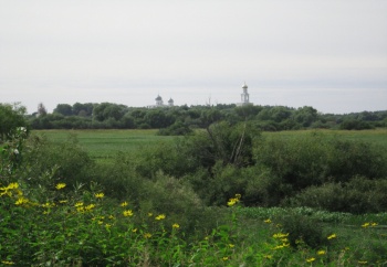 Вид на Свято-Юрьев монастырь со стороны Нередицы