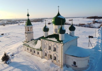 Церковь Святого Духа в Холмогорах - зимняя фотография