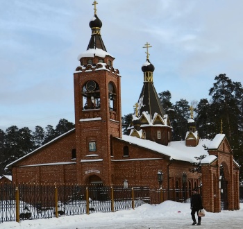 Храм Введения во храм Пресвятой Богородицы в зимнем убранстве