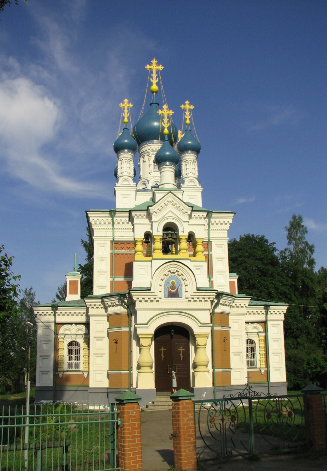 Храм Покрова Пресвятой Богородицы в Гатчине