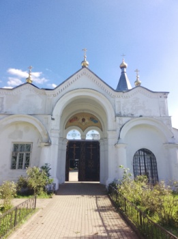 Святые врата Спасо-Преображенского мужского монастыря в Рославле