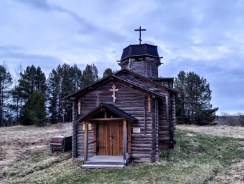Покровская церковь в Усть-Ваеньге