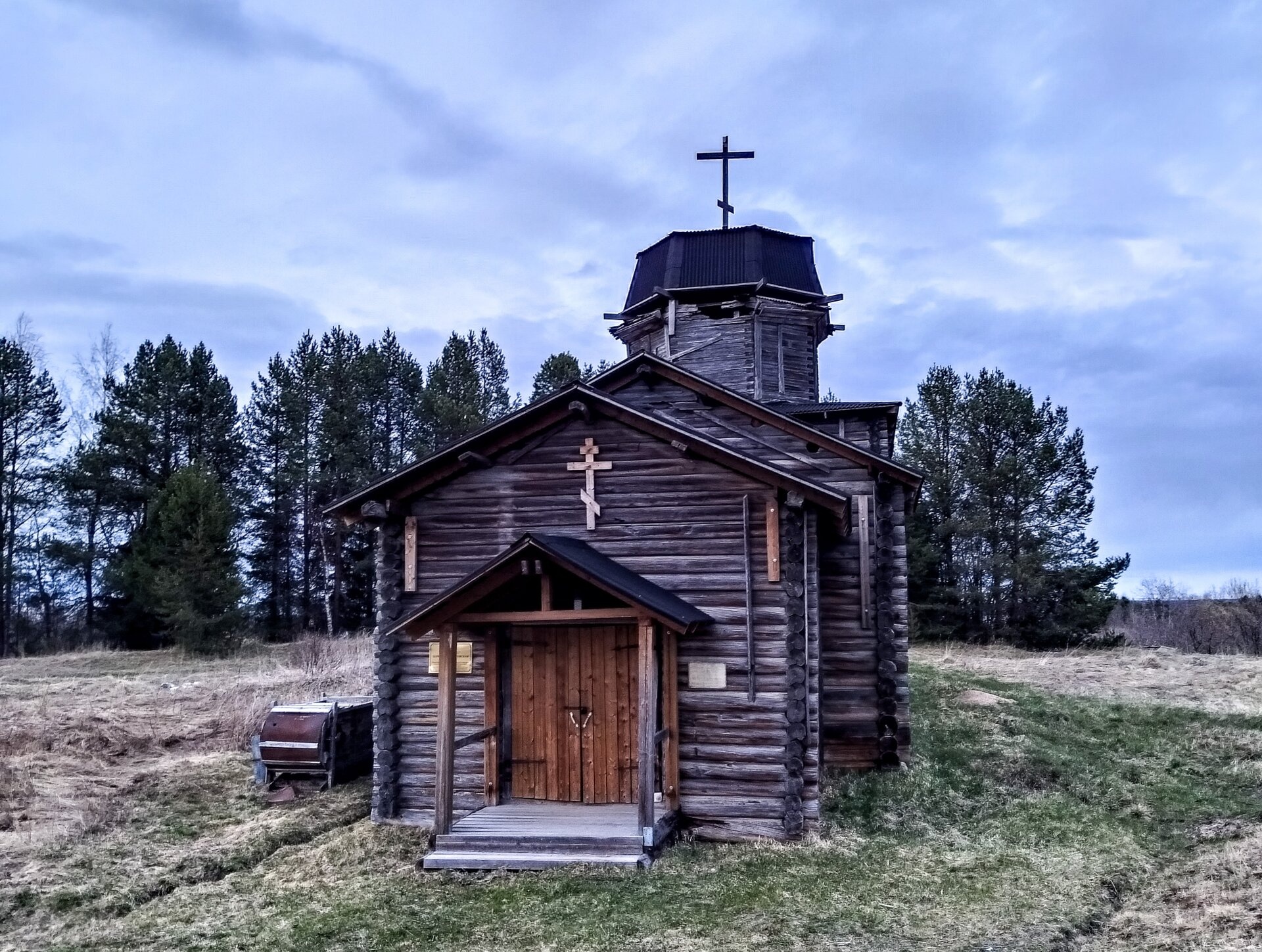 Покровская церковь в Усть-Ваеньге