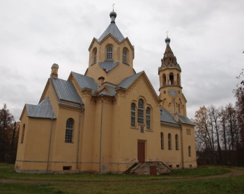 Храм Происхождения Честных Древ Животворящего Креста Господня в Лисино-Корпусе