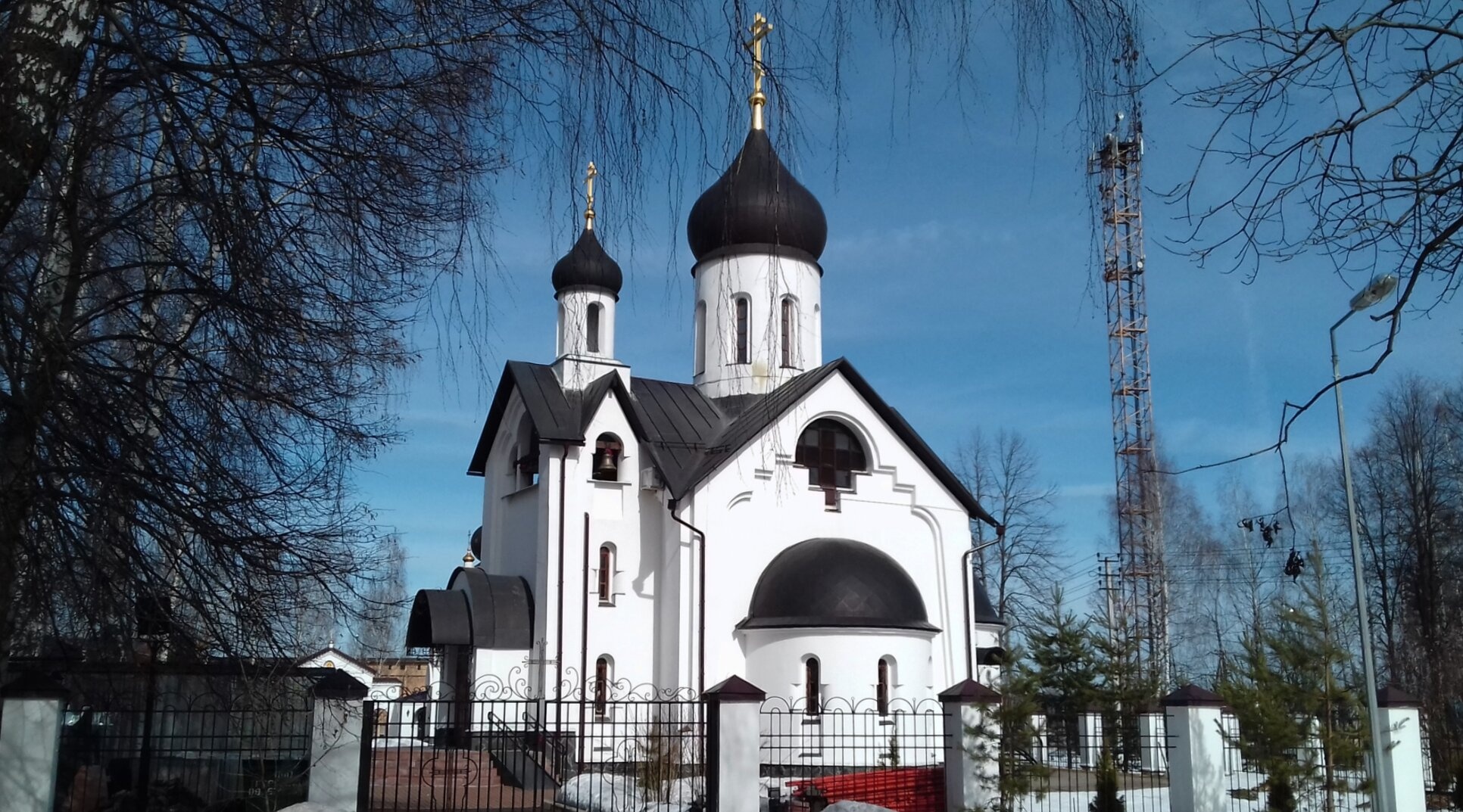 Храм в честь Собора Новомучеников Подольских в посёлке Шишкин Лес