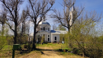 Храм Воскресения Христова в Понизовье