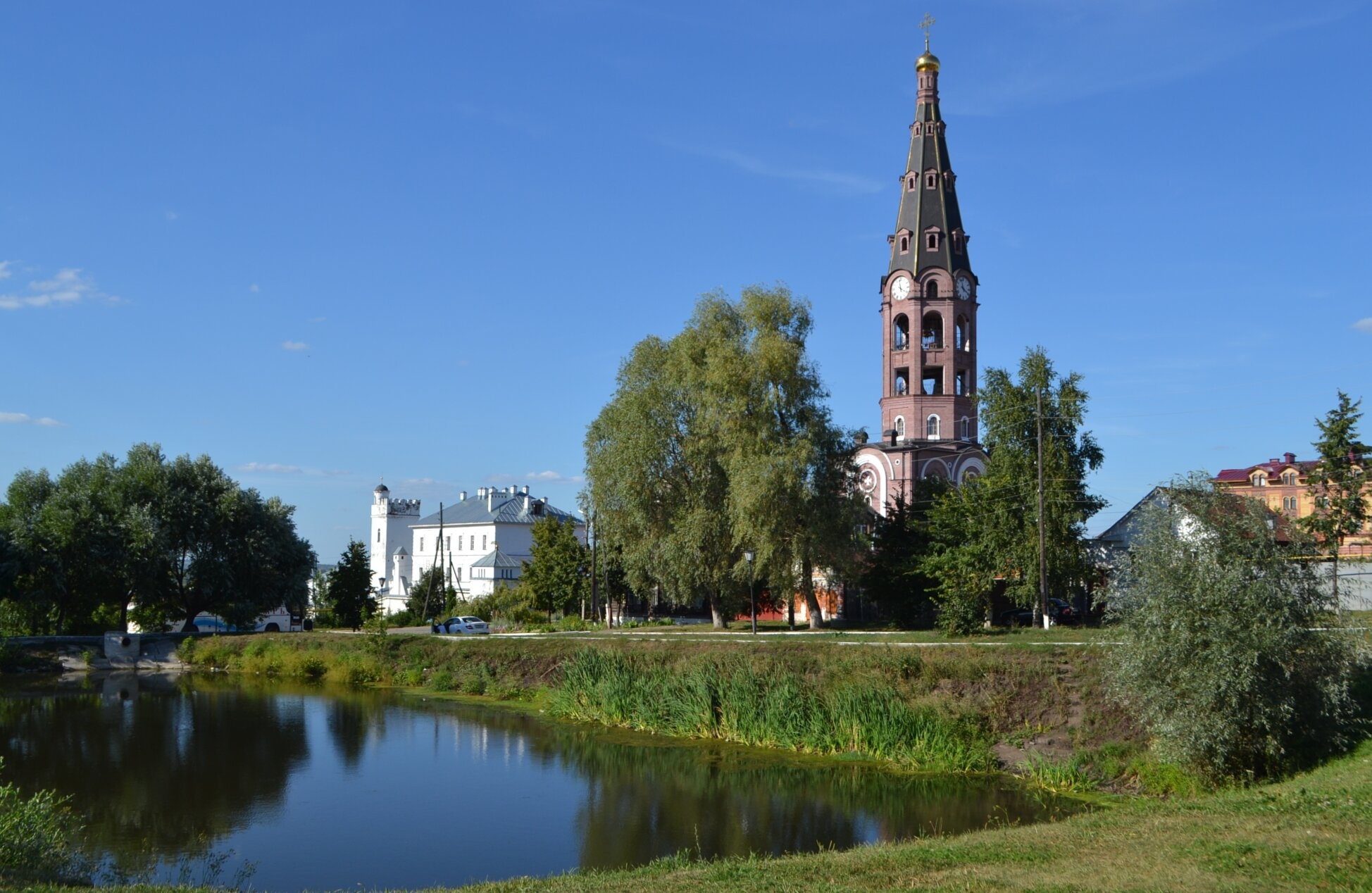 Свято-Троицкий мужской монастырь в городе Алатырь