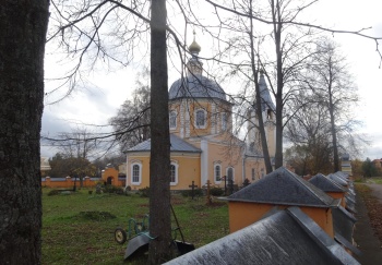 Свято-Воскресенский мужской монастырь в Ермолино
