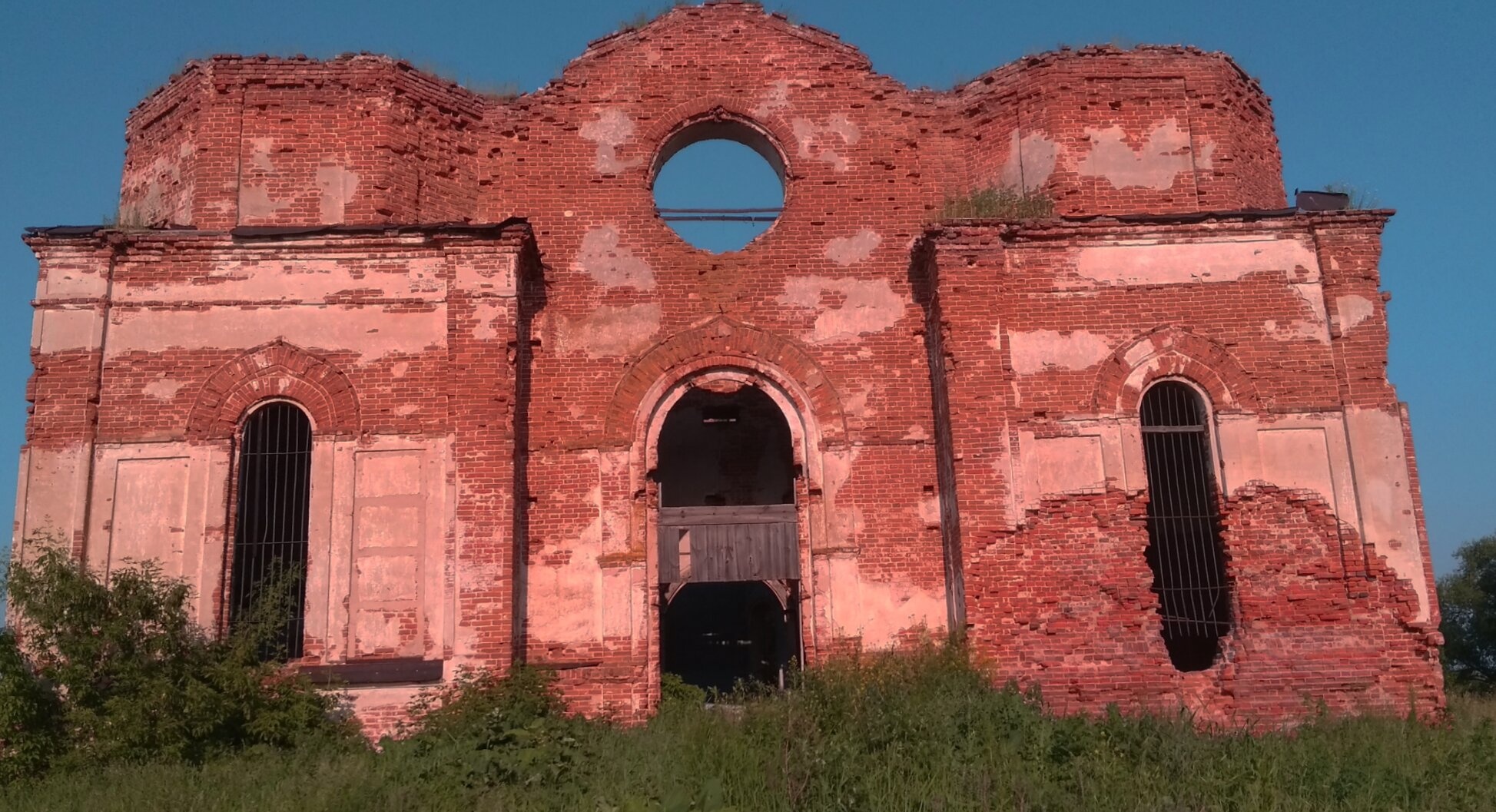 Введенская церковь в селе Чемодановка: история и архитектура