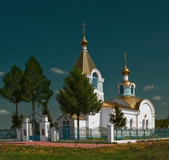 Храм Михаила Архангела в селе Карпово