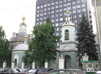 Храм святых бессребреников Космы и Дамиана на Маросейке