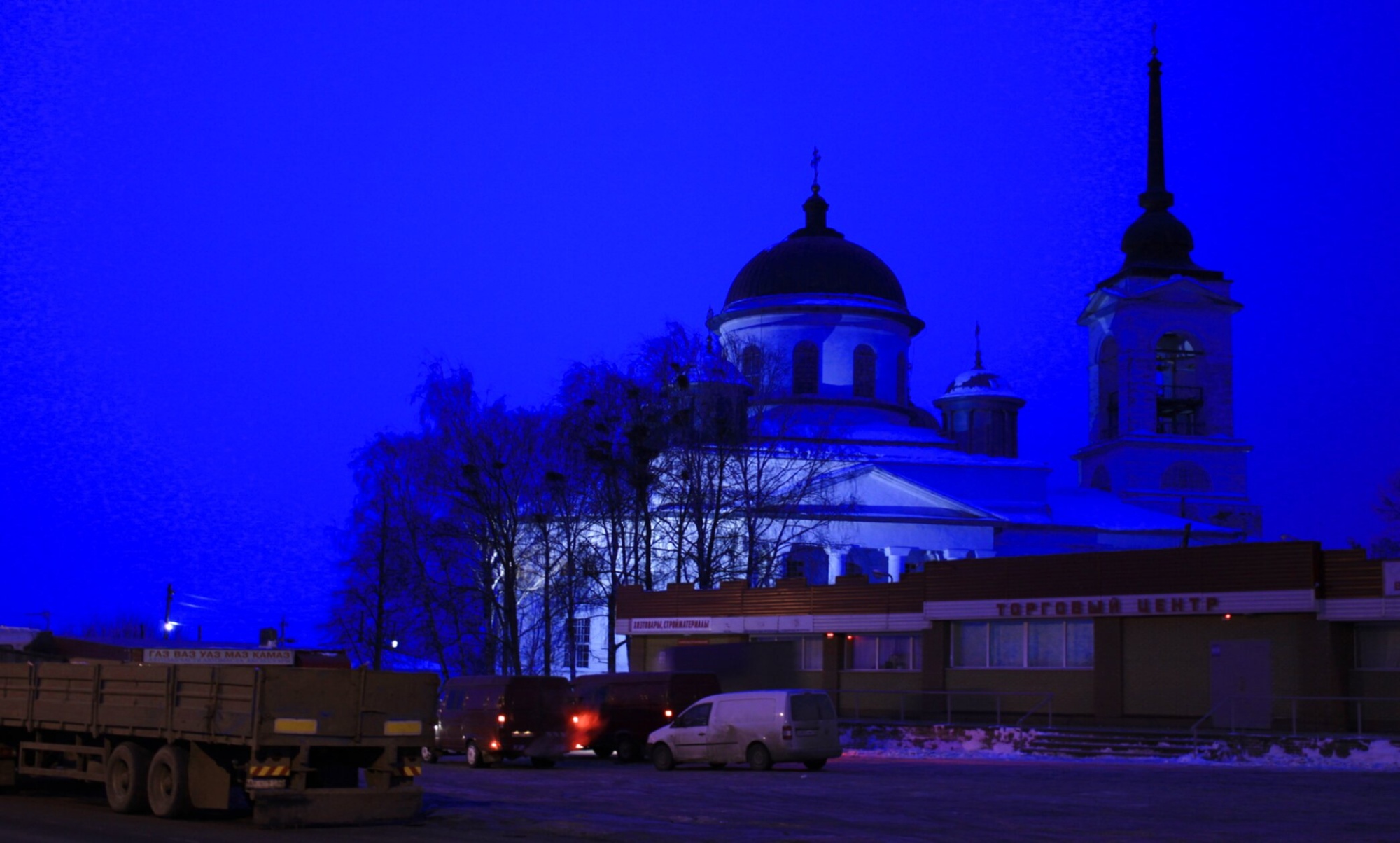 Церковь Богоявления Господня - ночная фотография храма