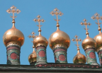 Верхоспасский собор: золотые купола и кресты