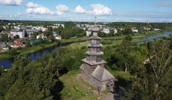 Старо-Вознесенская церковь в Торжке - деревянный храм XVII века