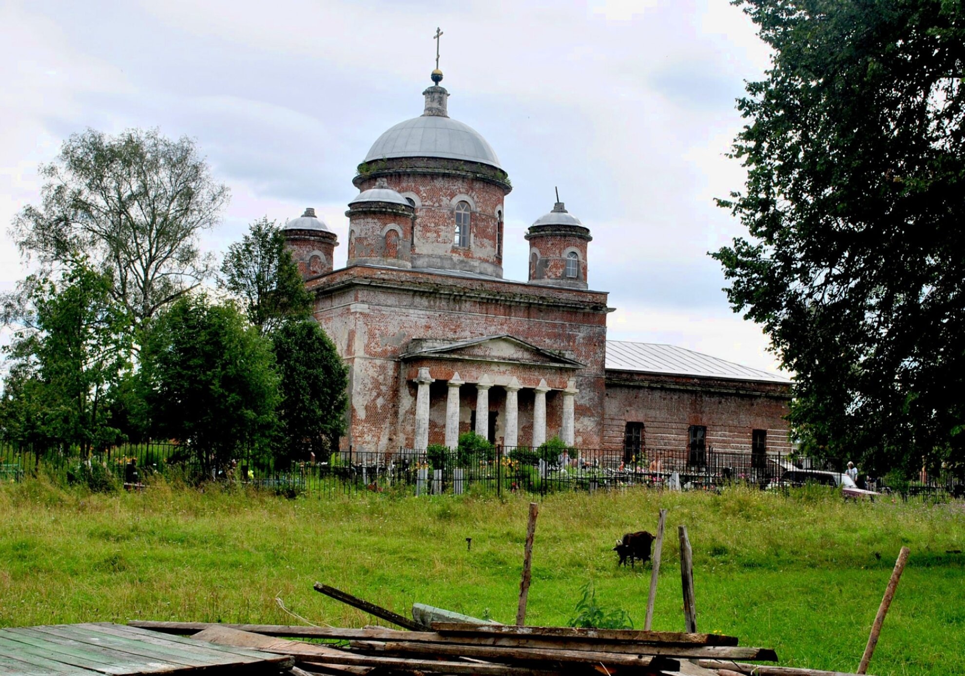 Церковь Успения Пресвятой Богородицы в деревне Подсосино