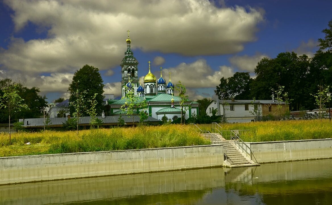 Храм Святителя Николая Чудотворца на Рогожском кладбище
