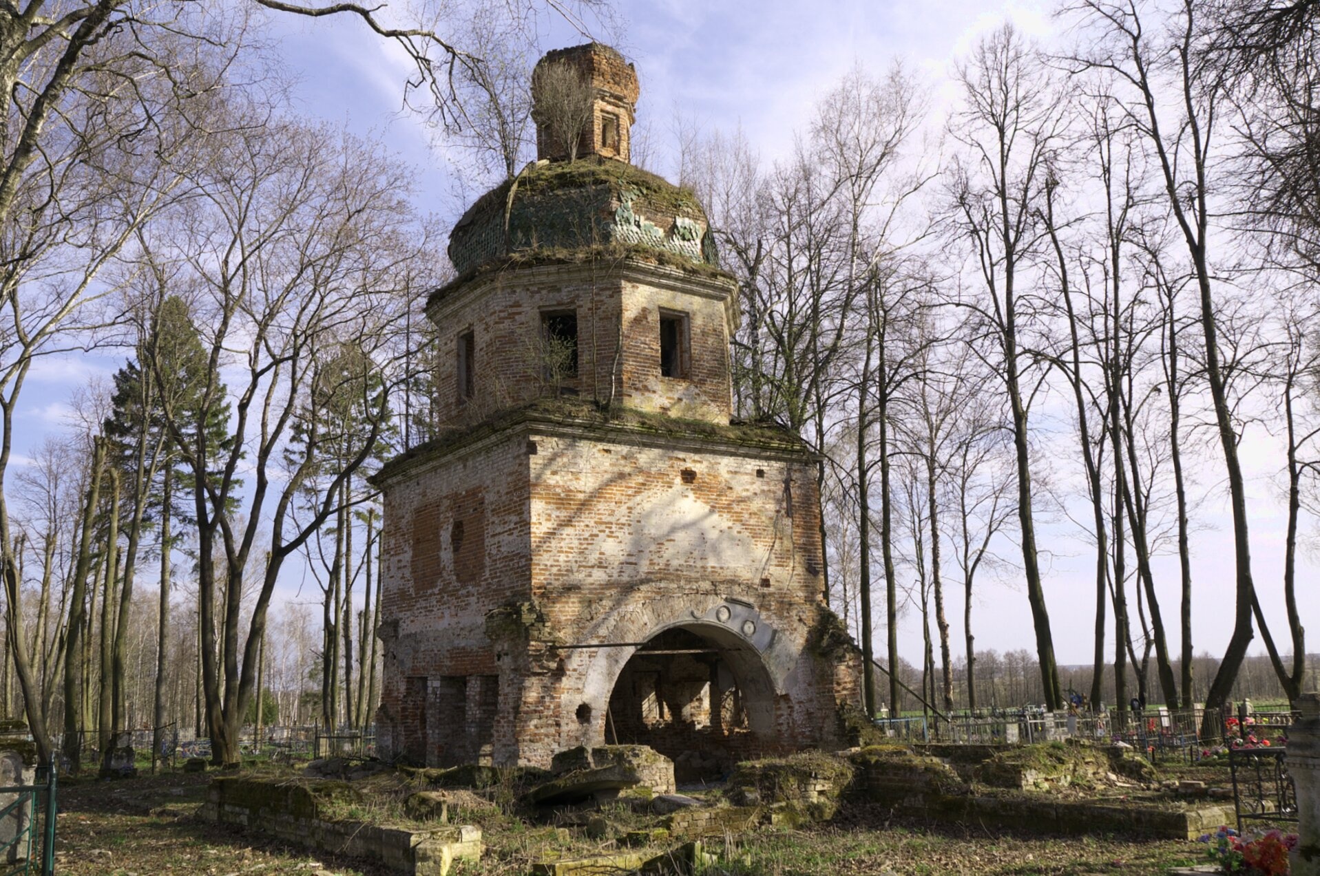 Колокольня церкви Рождества Пресвятой Богородицы в Плетенихе