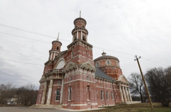 Церковь Владимирской иконы Божией Матери в селе Баловнево