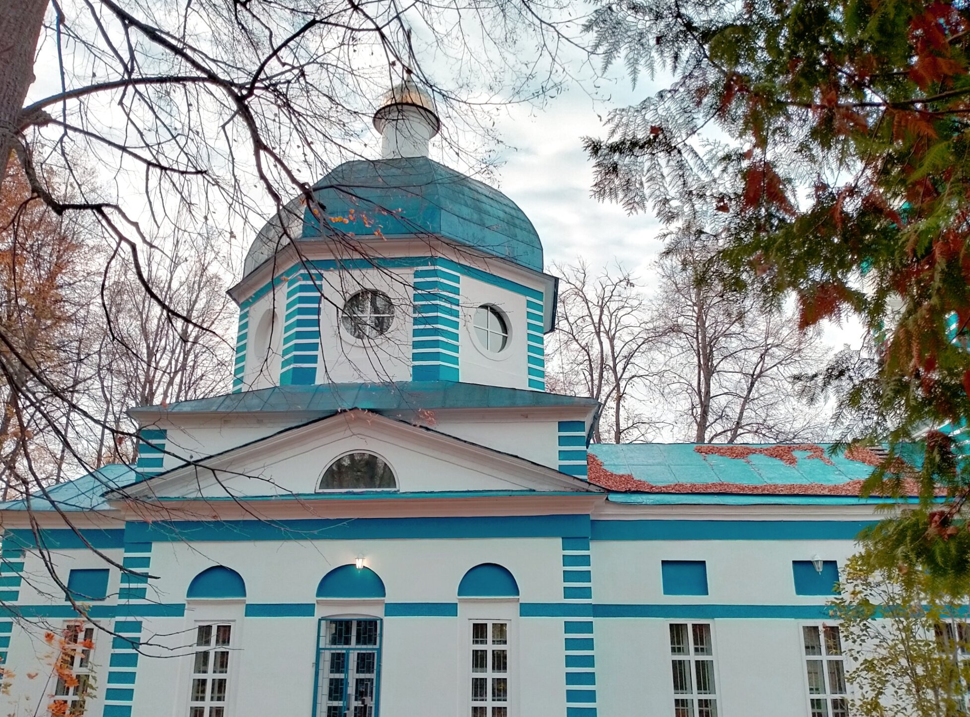 Церковь Казанской иконы Божией Матери в селе Хомяково