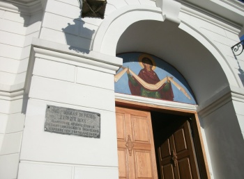 Вход в Покровский храм города Воронежа