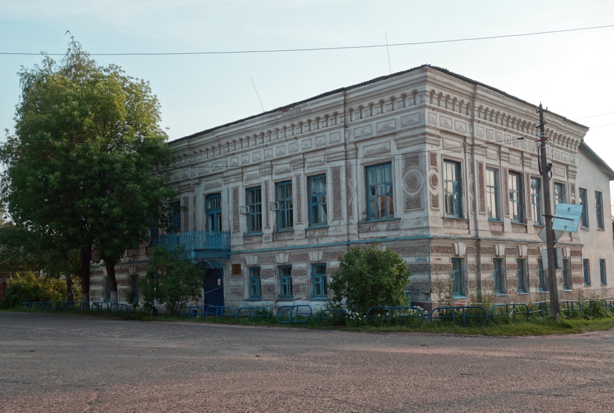 Троицкая церковь в Нерли - архитектурный памятник Калязина