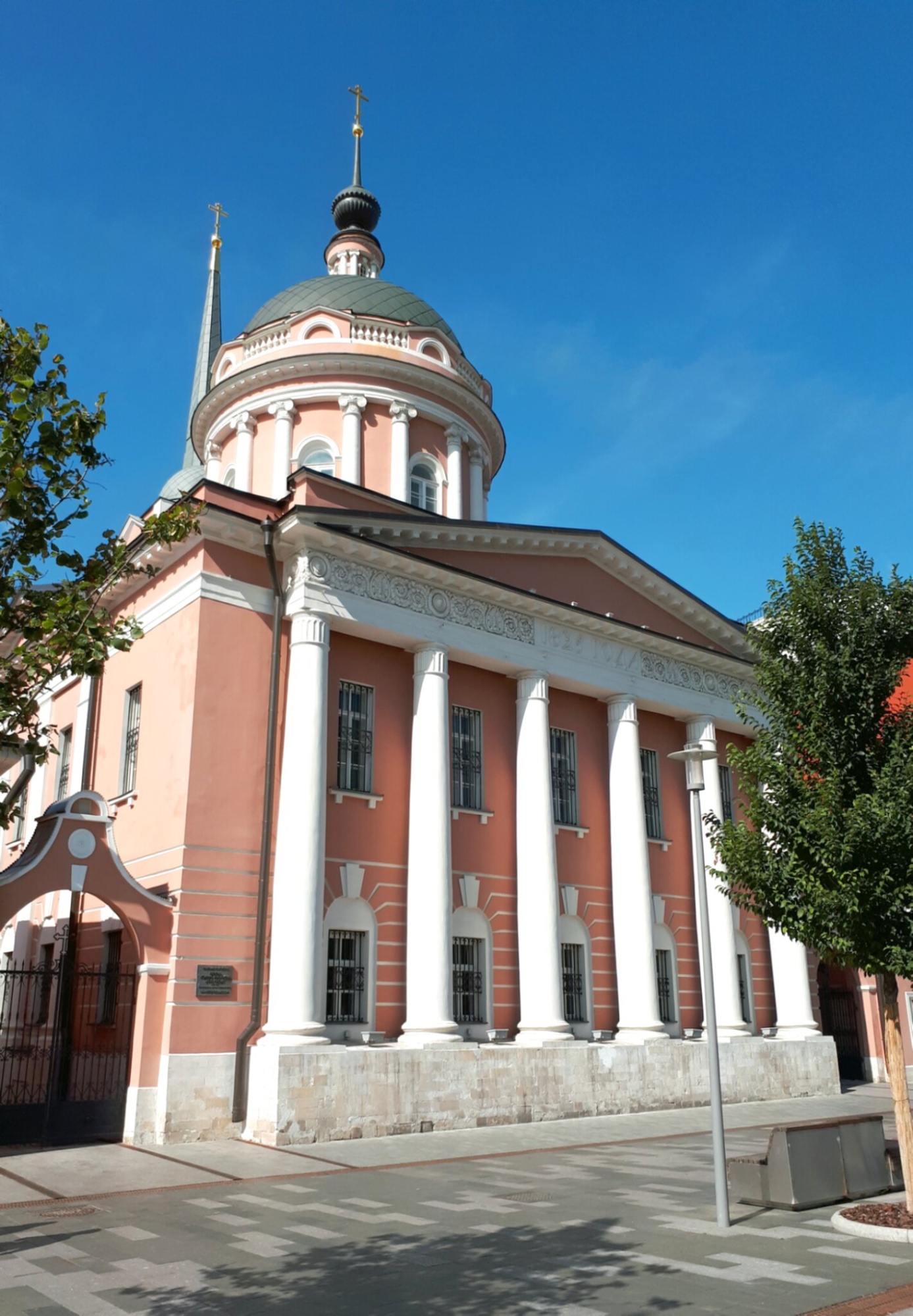 Храм Святого Апостола Иоанна Богослова под Вязом