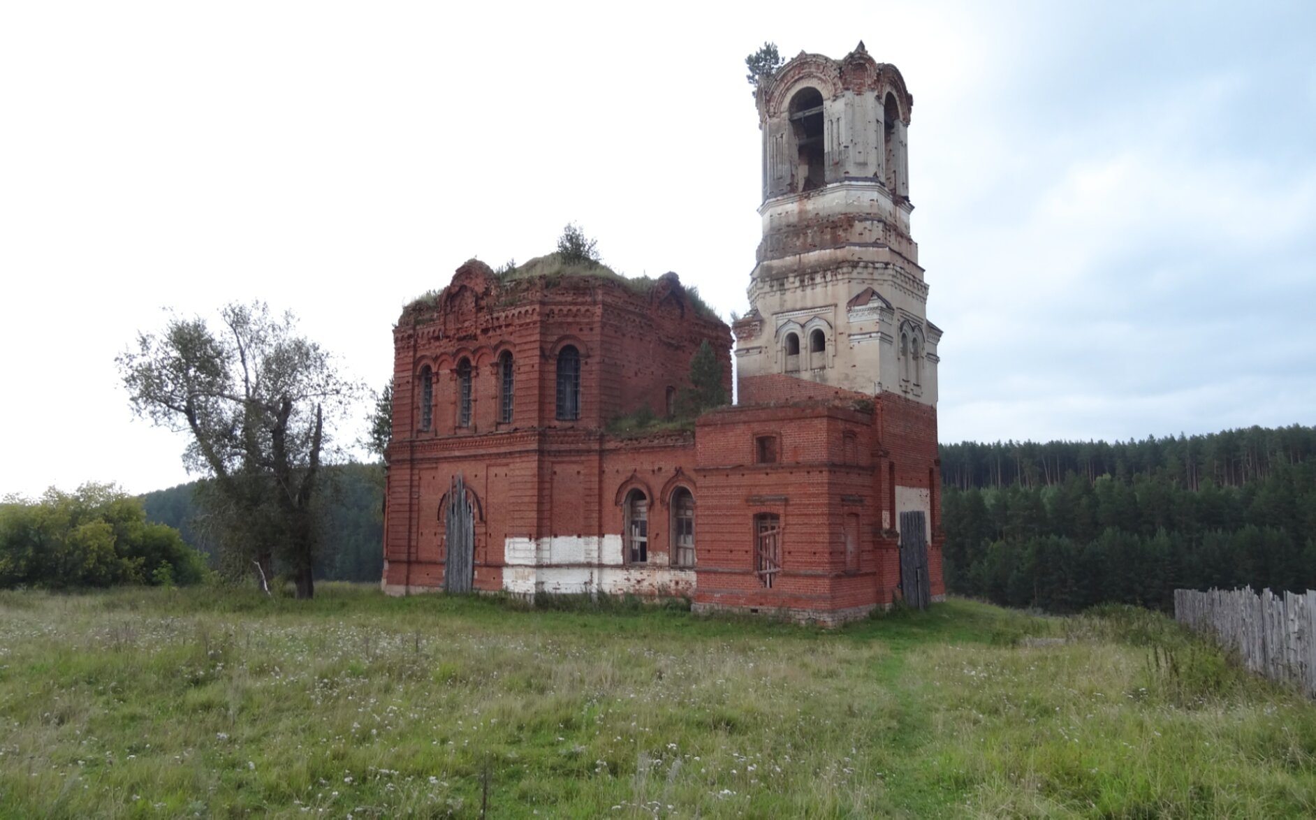 Храм Николая Чудотворца в селе Исетское