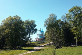 Церковь Покрова Пресвятой Богородицы в Заболотном (Кариже)