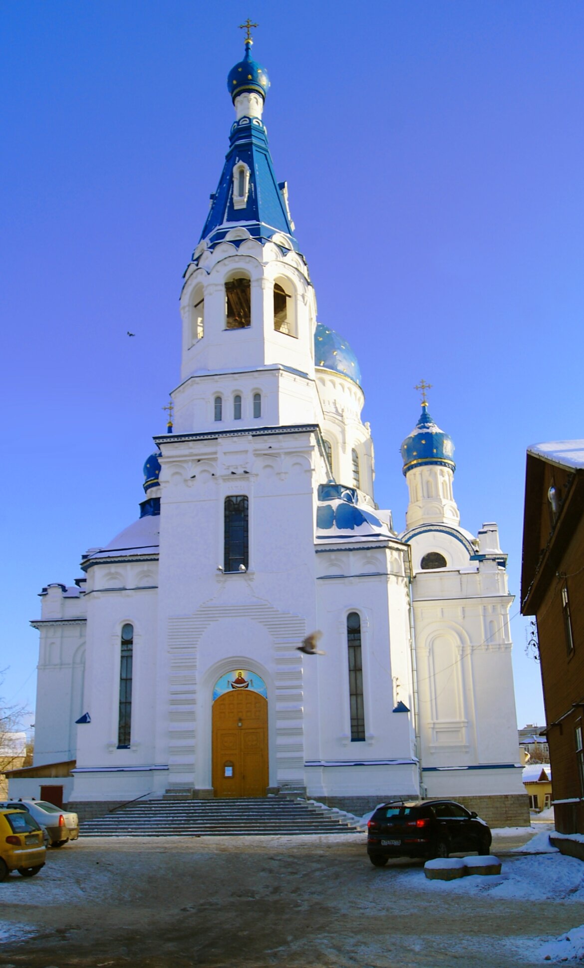 Покровский собор в Гатчине - архитектурная доминанта города