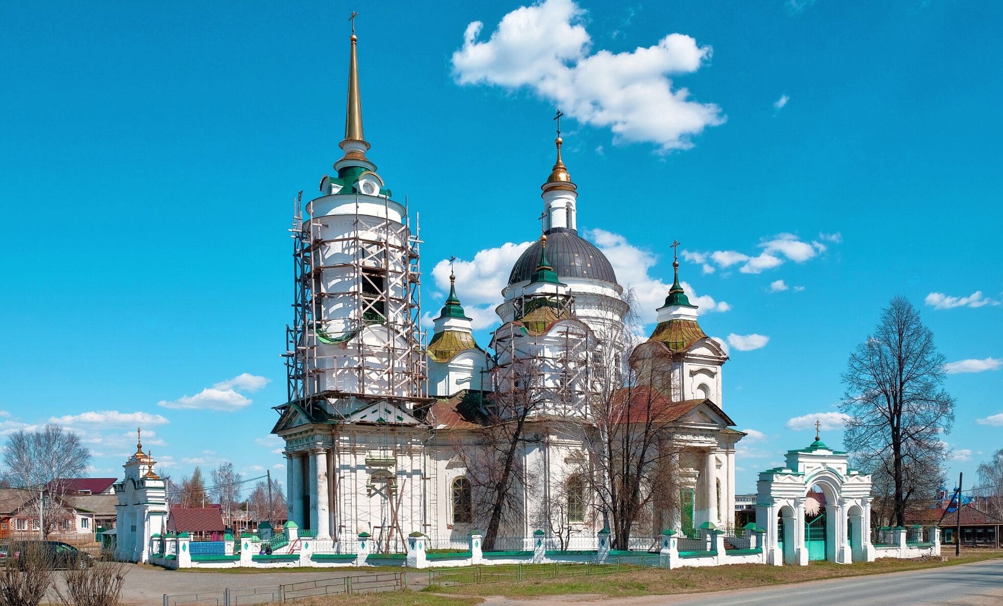 Храм Святителя Николая Чудотворца в селе Быньги