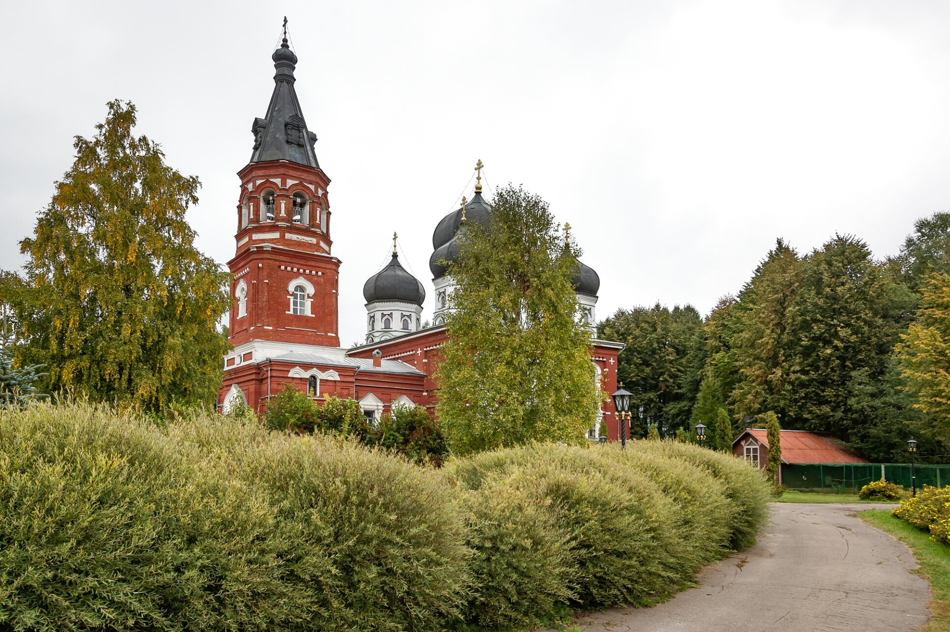 Александро-Невский женский монастырь в селе Маклаково