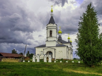 Храм Михаила Архангела в селе Уртма
